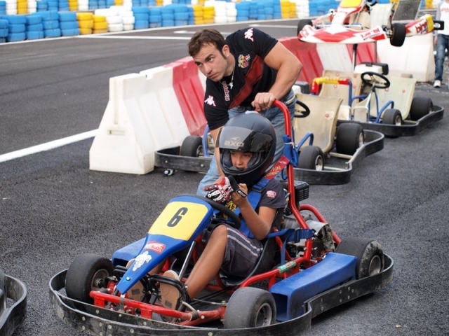  pequeño en la pista 